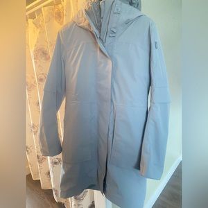 Lululemon Winter Warrior 3-in-1 Parka
Rhino Grey